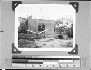 Building a missionary dwelling in Lusubilo, Nyasa, Tanzania, 1936