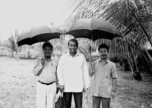 Fra BLC's Eksekutiv komitémøde i Birganj, Bangladesh, september 1991. Fra venstre: Sekretær i BLC, Kamini Kanto Roy - Biskop Julius Paul, ELCM, Malaysia - Præsident i BLC, Nogon Bormon