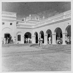 Nordindien, Santal Parganas. Kaerabani Gymnasium