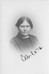 Nanny Fridoline Brostrøm, b. 03. 12. 1881 i Bromme by Sorø. Nurse. At the Missionary School in