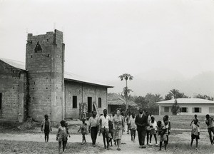 Miss Baudraz and some pupils, in Cameroon