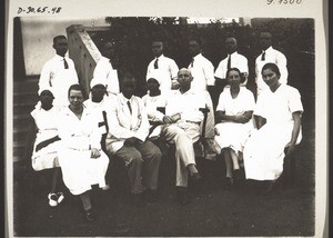 Dr Huppenbauer with hospital personnel in Agogo