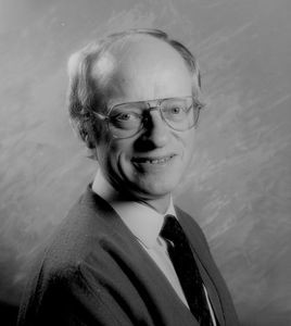 Jørgen Nørgaard Pedersen. Missionær DMS 1964-73, Missionssekretær DMS 1973-78, Informationschef DMS 1978-82, Generalsekretær DSM 1982-2000, Vice generalsekretær Danmission 2000-2002