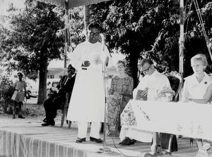 President of the Arcot Lutheran Church, Rev. Dorairaj Peter, speaking at Inauguration of the ne