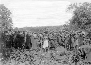 Market day, Machame, Tanzania, ca.1893-1920