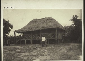 Deutsche Station Bismarksburg in Adele (Togo). Missionar Mischlich