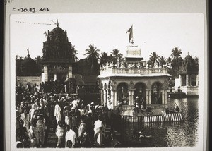 Heiliger Teich, Wallfahrtsort in Kumbakonam bei Madras (Br. Ind.)