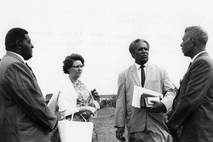 Assembly of the Pacific conference of Churches in Chepenehe, 1966 : Rev. Miko Baleivevata, Miss Allison Down, Rev. Setareki Tuilovoni and a representative of Samoa Islands