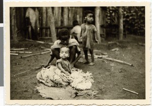 Little daughter of Dietrich Waßmann's landlords, Guduru Gute, Ethiopia, ca.1952-1953