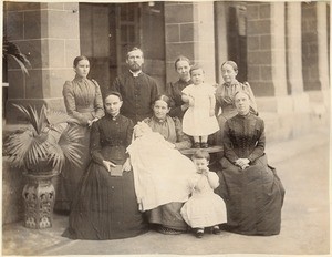 Family of the house parents and sisters of the Berlin orphanage in Hongkong