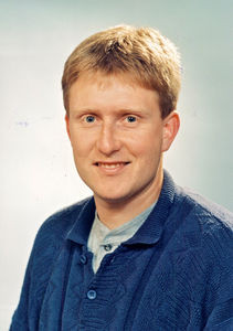 Henrik Mielke, b. Jørgensen. Work as bricklayer, 1983-87. Building Engineer, 1992, followed by