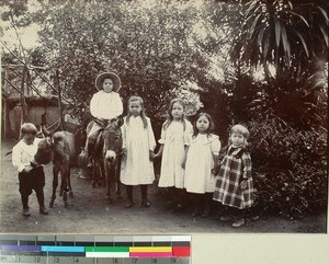 The Jensenius children among others in the garden, Soatanana, Madagascar, ca.1906