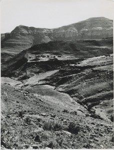 A small village on a foothills of the Maloutis mountain range