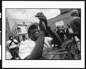 People outside the Union Rescue Mission, Los Angeles, 1996