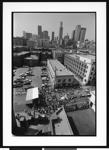 Aerial view of a Union Rescue Mission of Los Angeles gathering, 1996