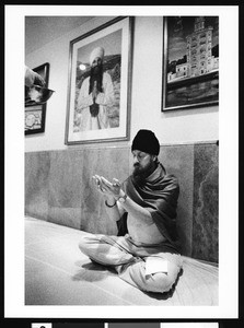 Sikh man praying, Los Angeles, 1999