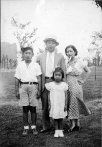 Hahn Jang Ho, Soon Bohk Hur, Richard & Selma Hahn in park