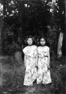 Selma and Ramona Hahn in park