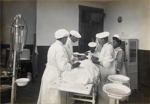 Dr. A.H. Norton operating, Haiju