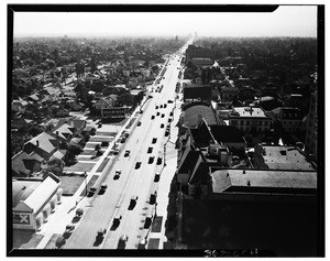 View of Wilshire Boulevard looking west from the Wilshire Professional Building at Western Avenue, 1937