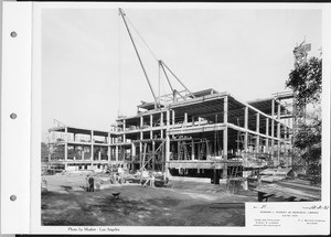 Doheny Memorial Library under construction, 1931