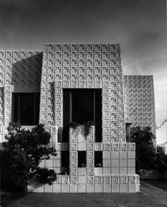 Exterior view of the Ennis-Brown House, Los Angeles, 1923-1924