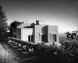 Exterior view of the Ennis-Brown House, Los Angeles, 1923-1924