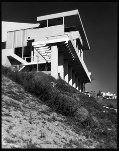 Exterior view of the Walker House, Los Angeles, 1936