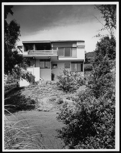 Exterior view of the Druckman House, Los Angeles, 1941