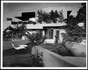 Exterior view of the Falk Apartments, Los Angeles, 1939-1940