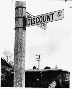 "Discount Street" sign originally intended to read "Viscount Street", Los Angeles, 1958