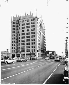 Old Mode o' Day building, later the County Assesors building, Washington & Hill St., Los Angeles, 1959