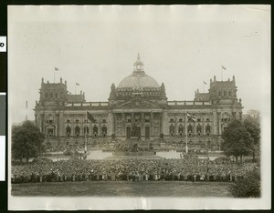 Hindenburg inaugurated as President, 1925