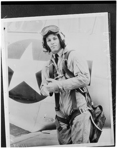 Navy pilot in China fight, 1954