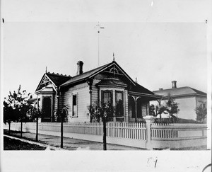 First building on land once worth only $90 a lot 76 years ago, 1959