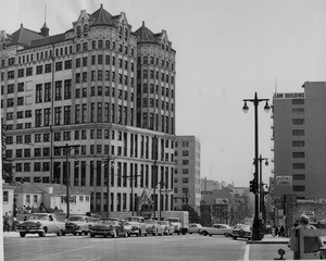 Los Angeles Hall of Records looking north along Broadway at Temple Street, 1957