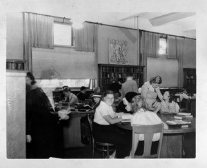 Crowded reading room in the Los Angeles Central Library, 1933