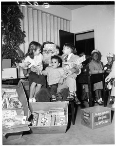 Christmas--California babies and Children's Hospital, 1953