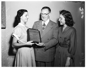 Newspaper day at University of Southern California, 1953