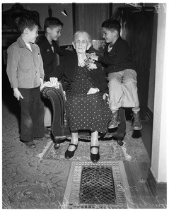 100-year-old woman (5734 West Boulevard), 1952