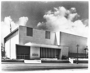 Los Angeles County Central Heating and Refrigeration Plant, 1958