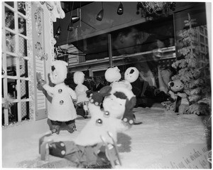 Downtown Christmas windows, 1953