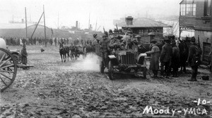 American soldiers going to escort American citizens to safety in Vladivostok