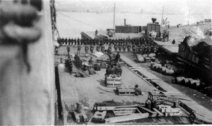 Loading doughboys onto transport USS South Bend