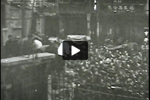 Food being distributed to throngs in Shanghai during attack by Japanese Army, 1937