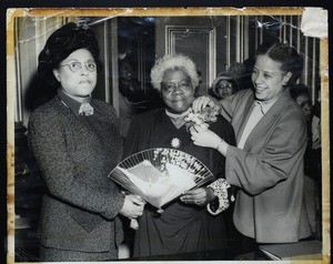 3 unidentified women, Washington, DC