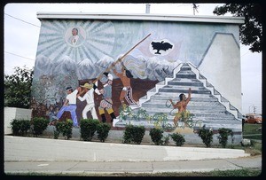 The murals of Estrada Courts. Tribute to the farmworkers, Los Angeles, 1974