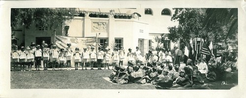 El Centro School - Kids Holding Up Alphabet Signs