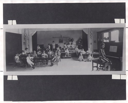 Marengo Elementary School Teacher, Emily Pryor, with Students in Classroom