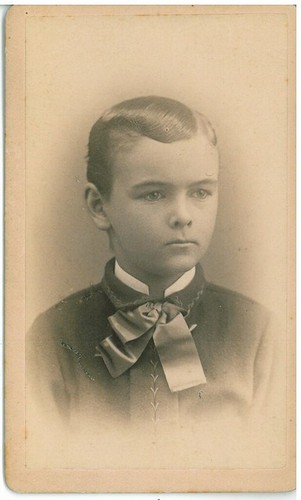 Frank Higgins as Young Boy in Sandusky, Ohio